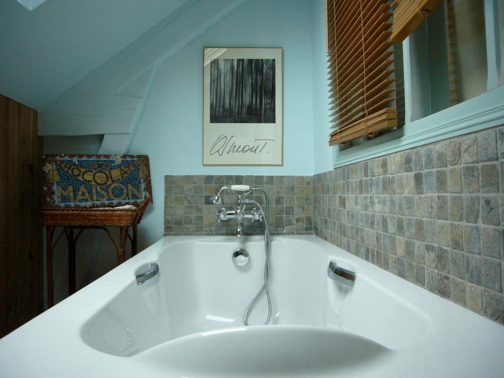 Chambres D'hotes Le Clos Bourdet Couette-café Honfleur